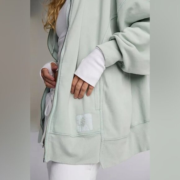 Free People Movement Sprint To The Finish Zip-Up NWOT - Picture 3 of 8